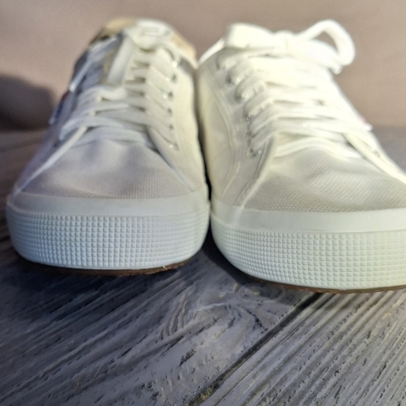 Superga Men's 9/Womens 10 1/2 White Canvas Sneakers Unisex - Picture 12 of 14